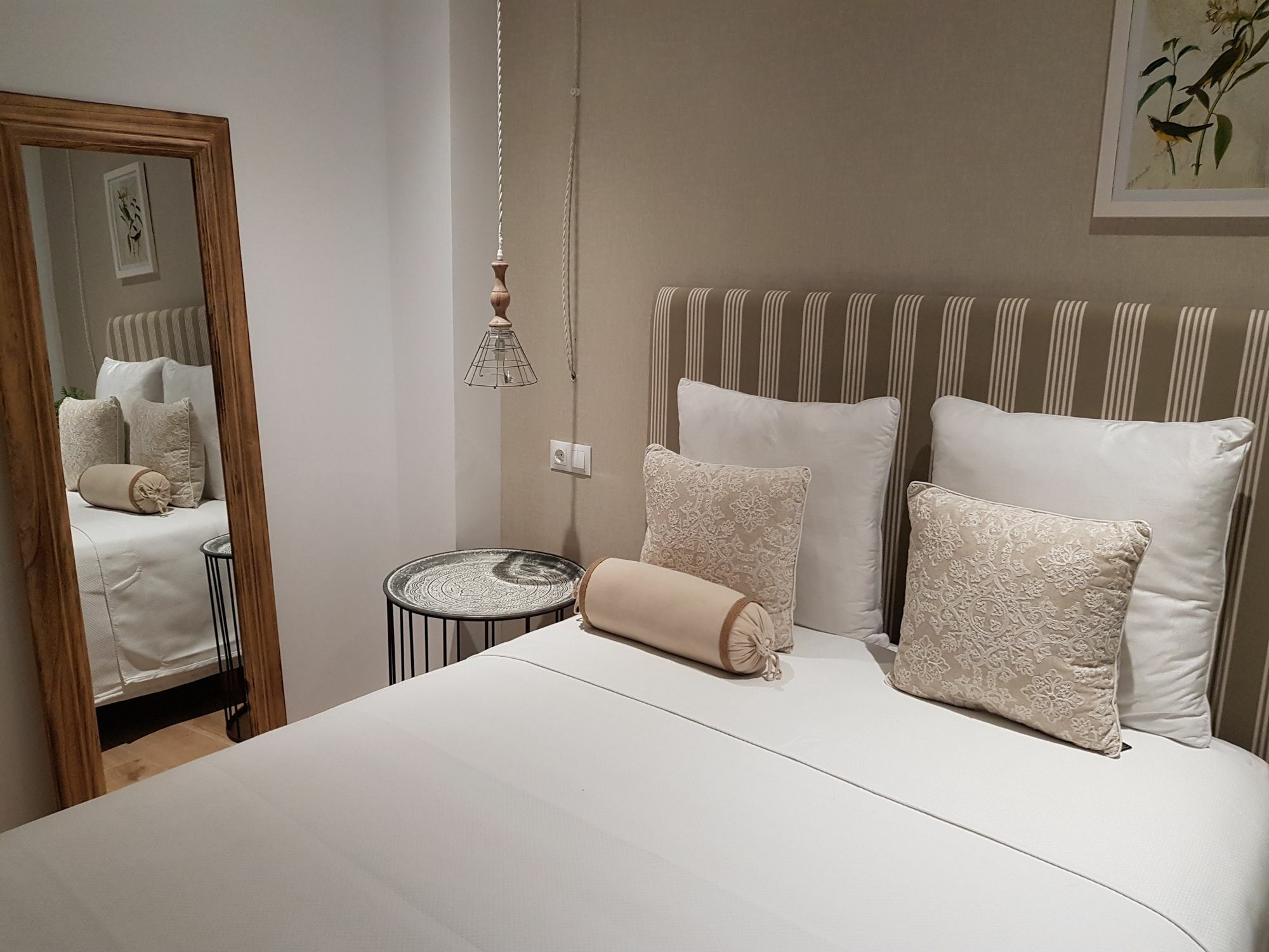 Tuanfitrion Suite Superior Gran Via Granada Buitenkant foto